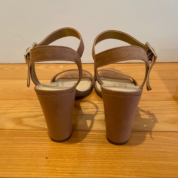 NIB Circus by Sam Edelman Esther Block Heels - Picture 4 of 6